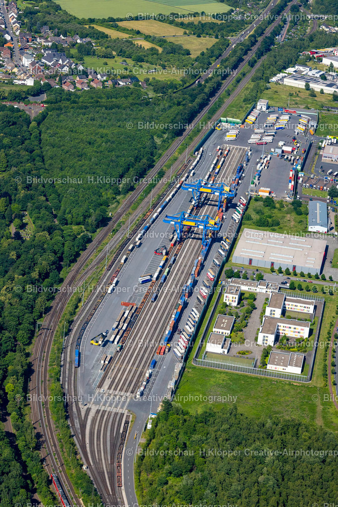 Luftbild Duisburg-4386 | Luftbild Container- Terminal " Samskip Multimodal Rail Terminal " im logport in Duisburg im Bundesland Nordrhein-Westfalen, Deutschland - Realisiert mit Pictrs.com