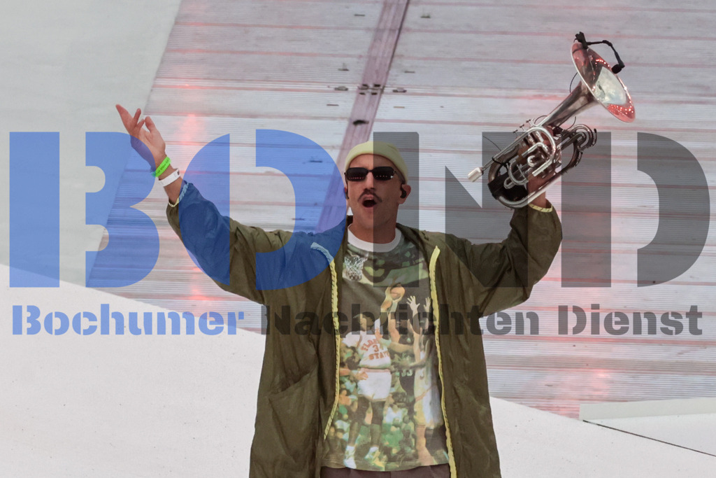 SES_TTGOPC20250716-27 | bond - Realisiert mit Pictrs.com