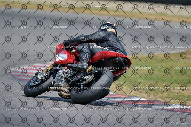 25bt04-1249 | markuskiefer.com - Realisiert mit Pictrs.com