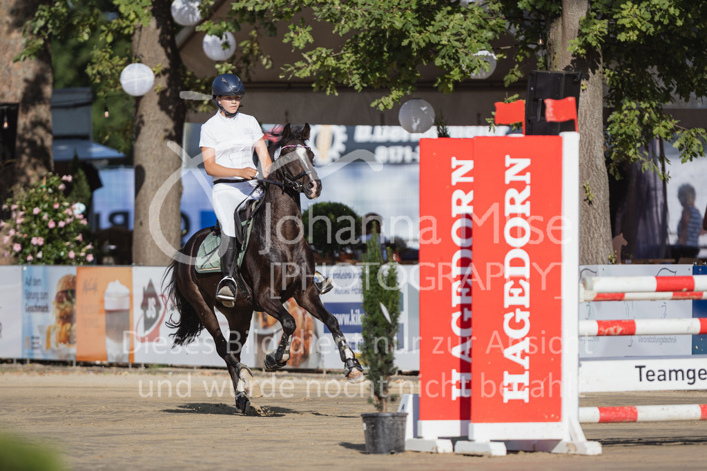 220825_Delbrueck_PonyTrophy-126 | Deine schönsten Turniermomente als professionelle Fotos! Entdecke hochwertige Pferdesport-Fotografie im Online-Shop. Jetzt Fotos finden & bestellen!