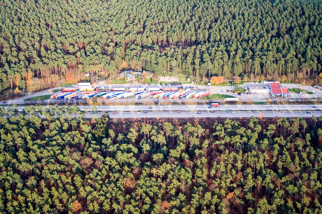 Luftbild: Serways Autobahnraststätte Hockenheimring Ost in Hockenheim im Bundesland Baden-Württemberg in Deutschland. Foto: IMG_4889.jpg vom 26.11.2006 durch Werner Riehm/FLY-FOTO.de