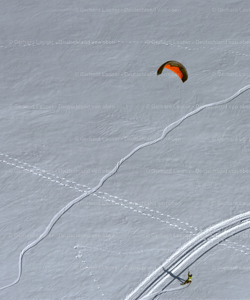 3301222 | Kitesnowsurfen bei Schmiedefeld am Rennsteig, Thüringer Wald