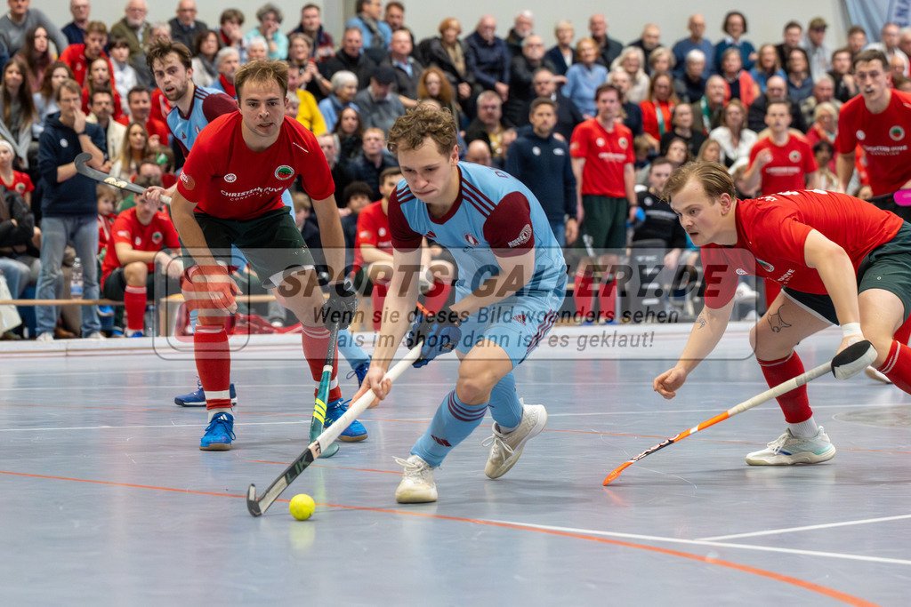 SFE_20260131_0180 | Mönchengladbach, Deutschland, 31.01.26: Hallenhockey 1. Bundesliga Herren Playoff zwischen Crefelder HTC - UHC Hamburg im GHTC Halle am 31.01.2026 in Mönchengladbach, Deutschland. (Foto von Stephan Fehrmann)Mönchengladbach, Germany, 31.01.26: Hallenhockey 1. Bundesliga Herren Playoff between Crefelder HTC - UHC Hamburg in GHTC Halle at 31.01.2026 in Mönchengladbach, Deutschland. (Foto from Stephan Fehrmann)