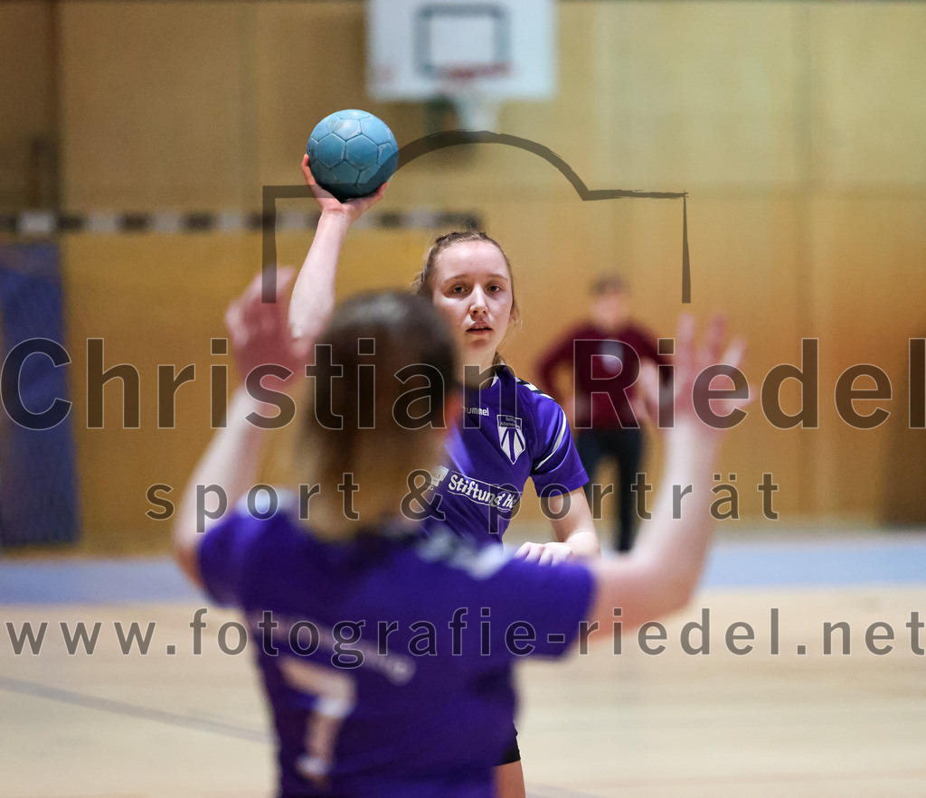 2023-02-25_012_SpVgg_Altenerding_III_gegen_TSV_Wartenberg_II | Erding, Deutschland, 25.02.2023:
Handball, Bezirksklasse Frauen Staffel Mitte 2022 / 2023, 13. Spieltag, SpVgg Altenerding III gegen TSV Wartenberg II, Endergebnis: 23:26

Foto: Christian Riedel / fotografie-riedel.net