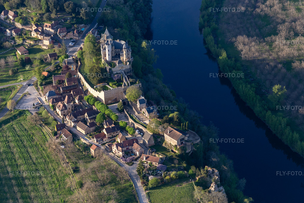 Luftbild: Montfort in Vitrac im Bundesland Dordogne in Frankreich. Foto: IMG_113591.jpg vom 16.04.2019 durch Werner Riehm/FLY-FOTO.de