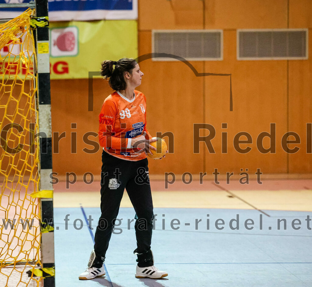2024-01-27_007_SpVgg_Altenerding_II_gegen_TV_Altoetting_II | Erding, Deutschland, 27.01.2024:
Handball, Bezirksliga Frauen Altbayern 2023 / 2024, 10. Spieltag, SpVgg Altenerding II gegen TV Altötting II,
Endergebnis: 17:29

Torfrau Nicole Steinbrecher (SpVgg Altenerding, #99)

Foto: Christian Riedel / fotografie-riedel.net