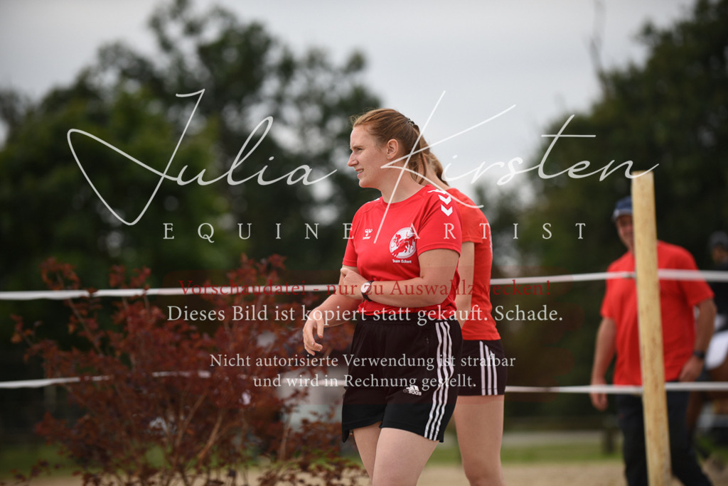 DSC_8046 | Pferde- und Turnierfotografie in Westsachsen. Pferdeportraits, Auftragszeichnungen und intuitive Kunst.