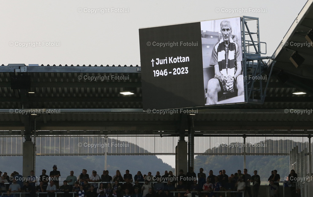 A_LUI_300923_12 | SPORT,FUSSBALL,ADMIRAL BUNDESLIGA BLAU WEISS LINZ-AUSTRIA KLAGENFURT 30.09.2023 IM BILD: IN GEDENKEN AN LEGENDE  JURI KOTTAN FOTO:FOTOLUI