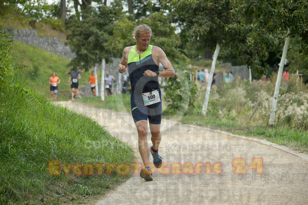 250824_1402_EX1_4693 | Sportfotografie im Rhein-Sieg Kreis, Köln, Bonn, NRW, Rheinland Pfalz, Hessen, etc. Unser Tätigkeitsfeld umfasst den Laufsport vom Volkslauf über den Marathon, Duathlon, Triathon bis zum Ultralauf wie Kölnpfad Ultra oder Schindertrail.