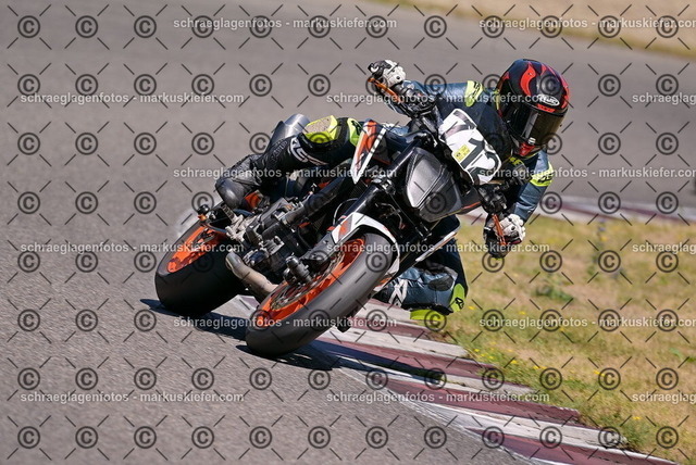 26bt04-0853 | markuskiefer.com - Realisiert mit Pictrs.com