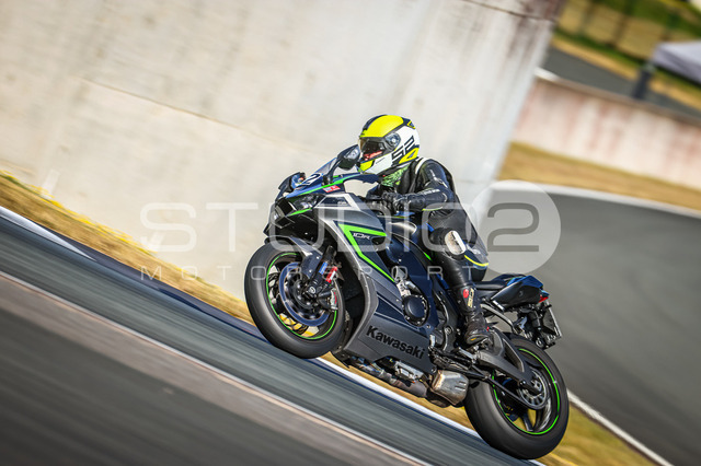 0042-260814BB-004_42 | Deine Full-Service-Agentur für ✔️Videoproduktionen und ✔️Motorsportfotografie Jetzt Angebot anfragen!
