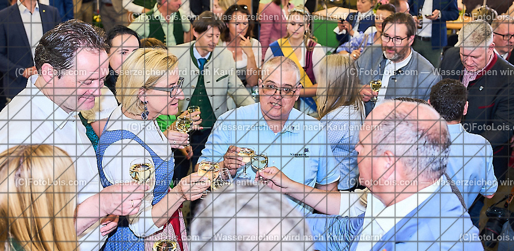 ALP9394_MESSE_LAND-FORST-JAGD_Messerundgang | (C)FotoLois.com, Alois Spandl, WIESELBURGER MESSE LAND-FORST-JAGD, Eröffnung mit Messerundgang mit BM Norbert Totschnig, LH Johanna Mickl-Leitner, LH-Stv. Stephan Pernkopf, LLK Johannes Schmuckenschlager, GF Marion Heim, Hannes Heindl, Bgm. Josef Leitner, Bgm. Franz Rafetseder, ..., Do 6. Juni 2024.