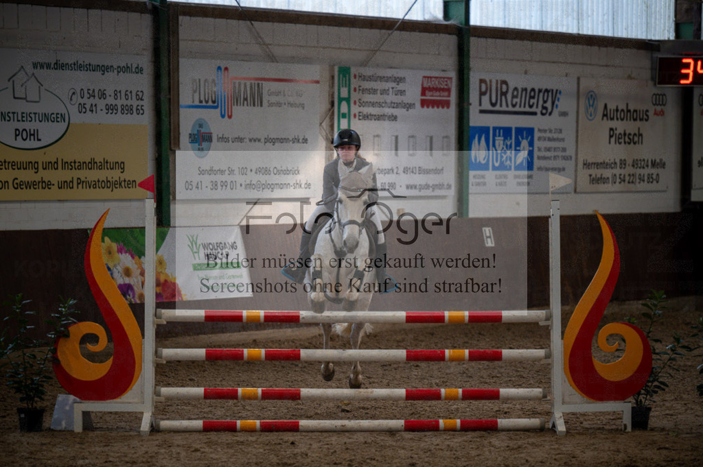 Hallenreittunier Voxtrup 2023 | Entdecke hochwertige Reitturnierfotos von Foto Oger. Professionell, emotional und authentisch – jetzt Lieblingsmomente im Shop bestellen.Deutschlandweite Turnierfotografie. - Realisiert mit Pictrs.com