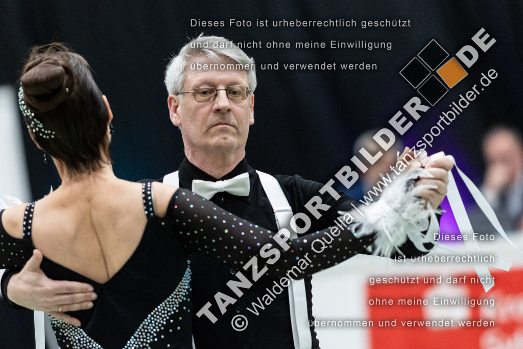 20240323-02759 | Hier finden Sie Tanz Bilder vom Latein und Standard Formationen tanzen. Sportbilder vom Tanzsport. Schöne Fotos und von Weltmeisterschaft, Europameisterschaft, Bundesliga, Regionalliga, Oberliga und Landesliga sowie von GOC Stuttgart, DanceComp, WM Bremen