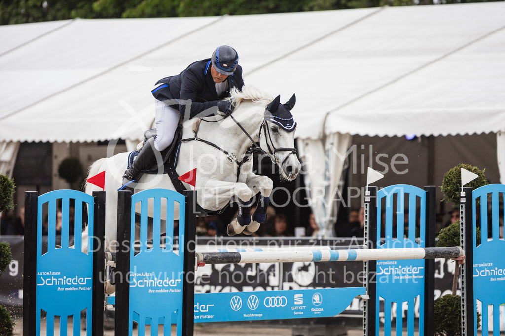 250529_MayDays_Zeit-M2-809 | Deine schönsten Turniermomente als professionelle Fotos! Entdecke hochwertige Pferdesport-Fotografie im Online-Shop. Jetzt Fotos finden & bestellen!