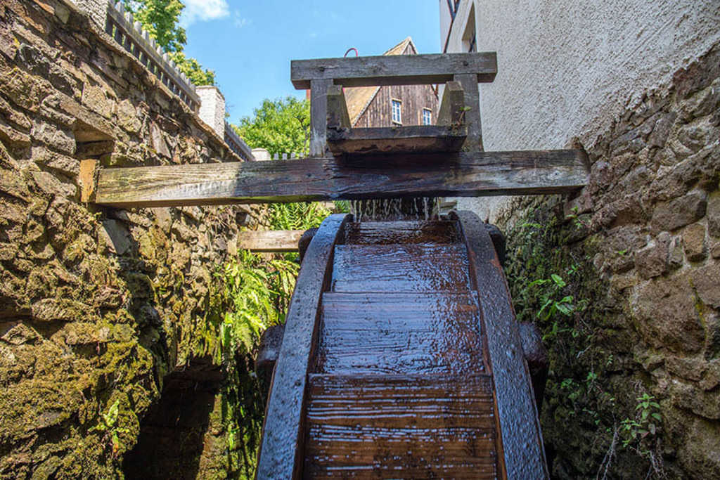 Grimma - Museum und technische Schauanlage: Wassermühle Höfgen | Entdecke über 20 Kategorien Leipzig-Motive: Foto-Downloads, hochwertige Poster, Leinwand- & Fine-Art-Prints. Jetzt Lieblingsfoto im Bildlexikon Leipzig Shop bestellen!