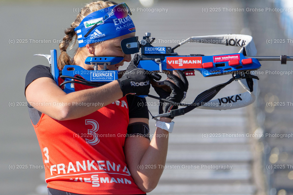 Deutsche Meisterschaften Biathlon 2018 | Deutsche Meisterschaften Biathlon 2018, Massenstart Frauen am 15.09.2018 in der DKB SKI ARENA in Oberhof, (Deutschland)

Bild: Franziska Preuss vom SC Haag / Zoll (3) - Realisiert mit Pictrs.com