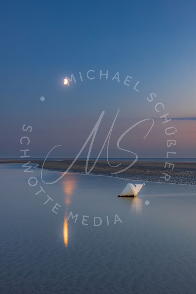 2022-09-03 SPO Strand Sonnenuntergang - 035 | Die Spiegelung des Mondes - Realisiert mit Pictrs.com