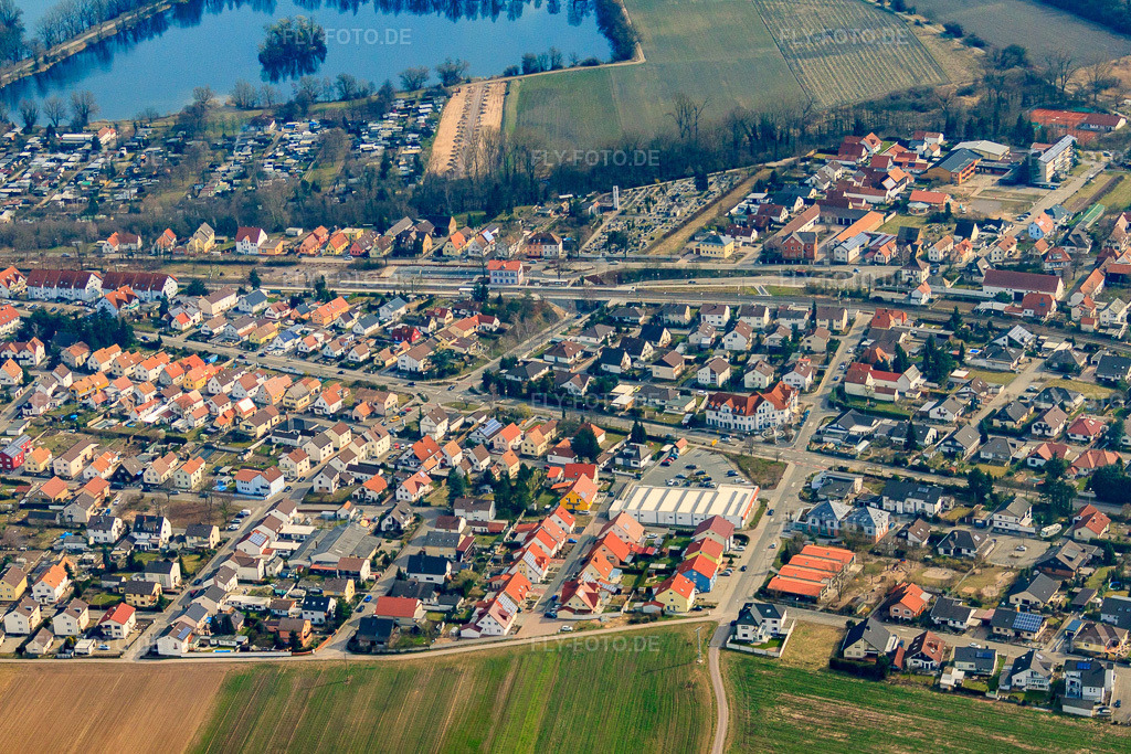 Luftbild: Sepp-Herberger-Straße im Ortsteil Sondernheim in Germersheim im Bundesland Rheinland-Pfalz in Deutschland. Foto: IMG_37786.jpg vom 12.03.2011 durch Werner Riehm/FLY-FOTO.de