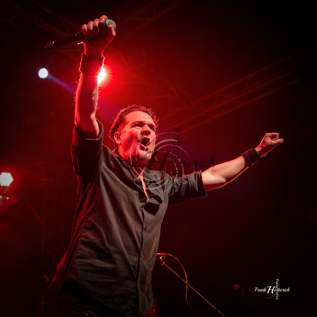 Cherokee 03.01.2026 | Frank Herberich Fotografie, Frank Herberich, Fotografie, Hochzeit, Portrait, St. Peter Ording, Ording, Westerhever, Nordsee, Frank Fotografie, Hardheim,  Odenwald,Walldürn, Band,Eventfotografie - Realisiert mit Pictrs.com