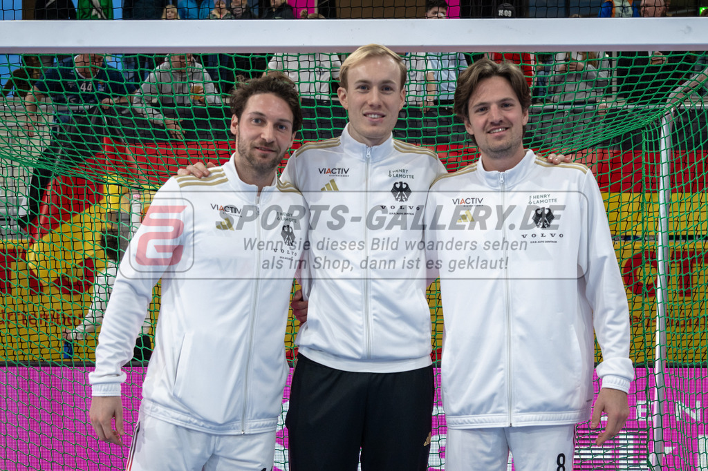 Halle EM Finale _ Siegerehrung 11.1.26 SG kl-1699 | Hockey,Sport,Fieldhockey,1.Bundesliga,2.Bundesliga,Sportfotografie,Shop,Sportphotography,Feldhockey,Hockeyliga