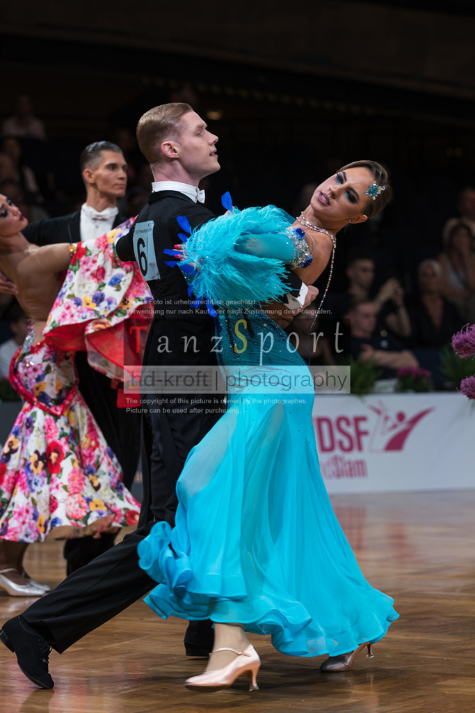 20250820_WDSF Standard Rising Stars R3-3203 | Tanzsportbilder, Standardtanz, Lateintanz, WDSF, DTV, LTVB, dancecomp, goc, hessen tanzt, blaues band der spree, walzer, tango, wiener walzer, slowfox, quickstepp, samba, rumba, cha-cha-cha, paso doble. jive, hd-kroft photography, turniertanzsport