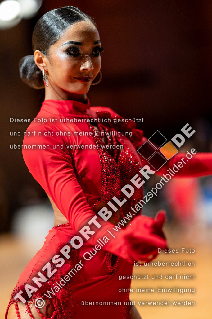 20230812-11068 | Hier finden Sie Tanz Bilder vom Latein und Standard Formationen tanzen. Sportbilder vom Tanzsport. Schöne Fotos und von Weltmeisterschaft, Europameisterschaft, Bundesliga, Regionalliga, Oberliga und Landesliga sowie von GOC Stuttgart, DanceComp, WM Bremen