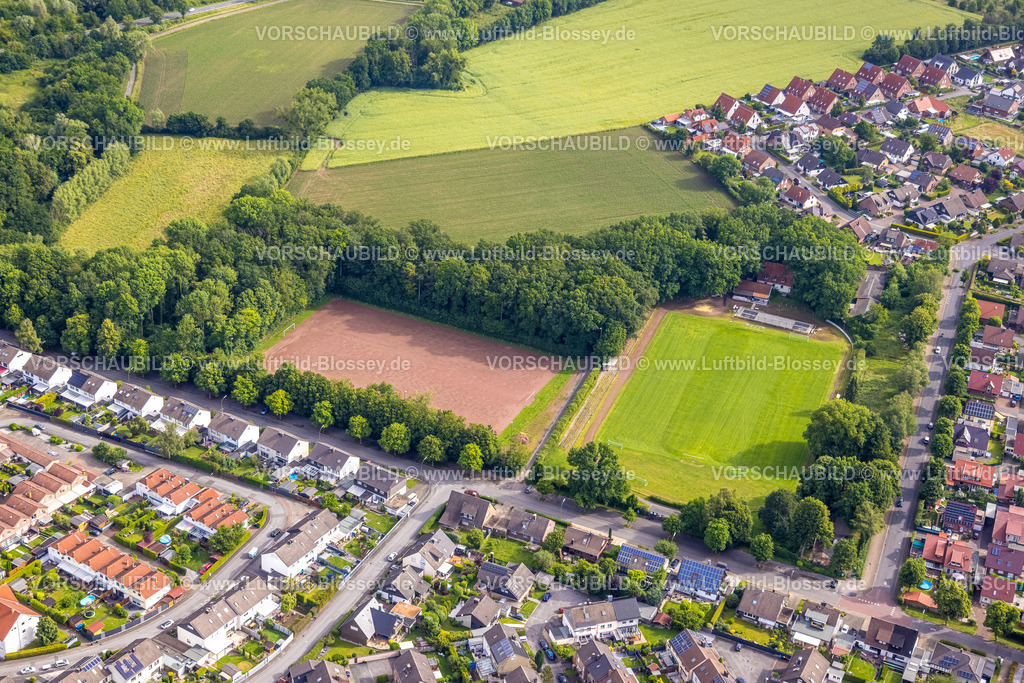 Boenen220601992 | Luftbild, Sportplatz Am Rehbusch, Altenbögge, Bönen, Ruhrgebiet, Nordrhein-Westfalen, Deutschland