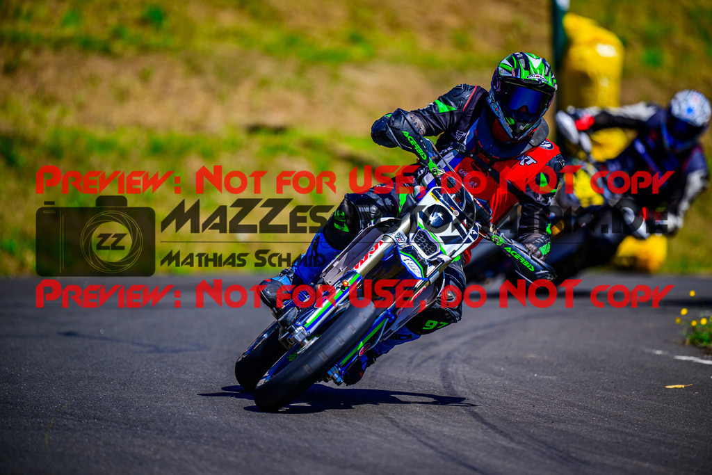 MaZZes_FotoMatrix_240816_6007705_8756 | UE40