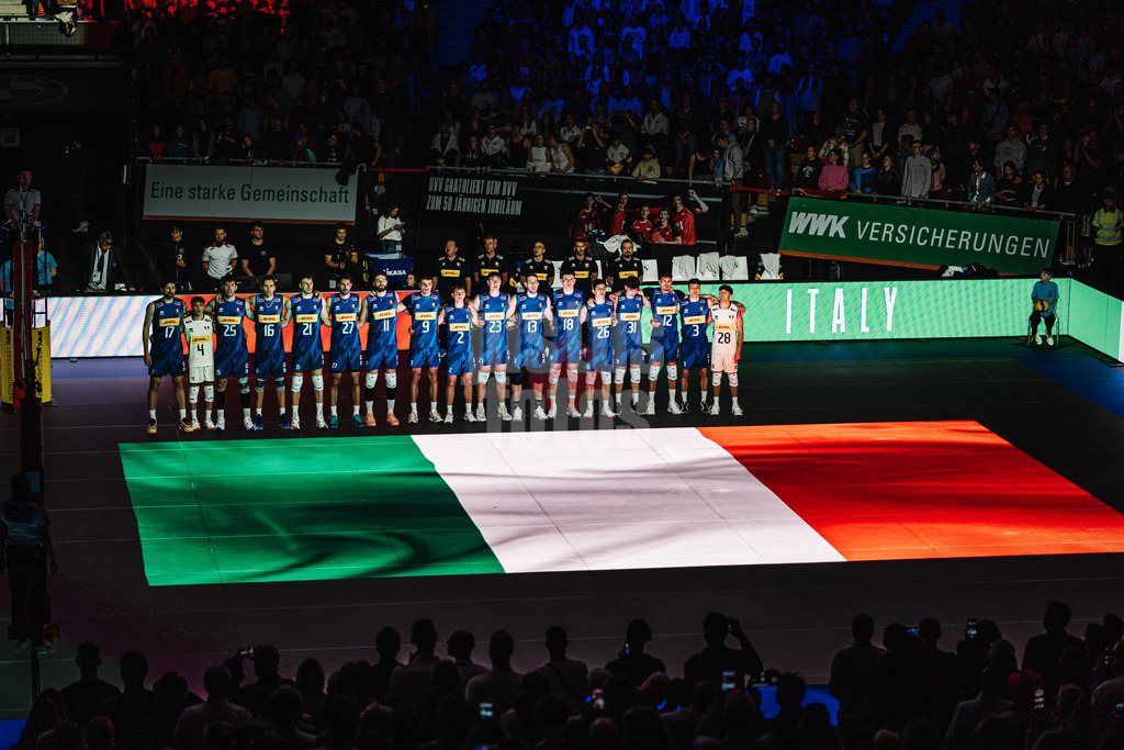 Volleyball | Männer | Testspiel | Deutschland vs. Italien | 26.05.2025 | Die Italienische Nationalmannschaft bei der Hymne