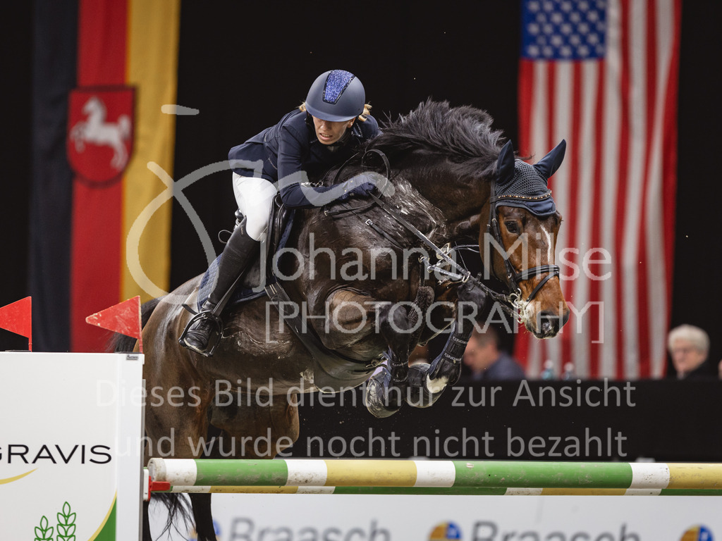 231028_Oldenburg_S1-Spr_Amateure-198 | Deine schönsten Turniermomente als professionelle Fotos! Entdecke hochwertige Pferdesport-Fotografie im Online-Shop. Jetzt Fotos finden & bestellen!