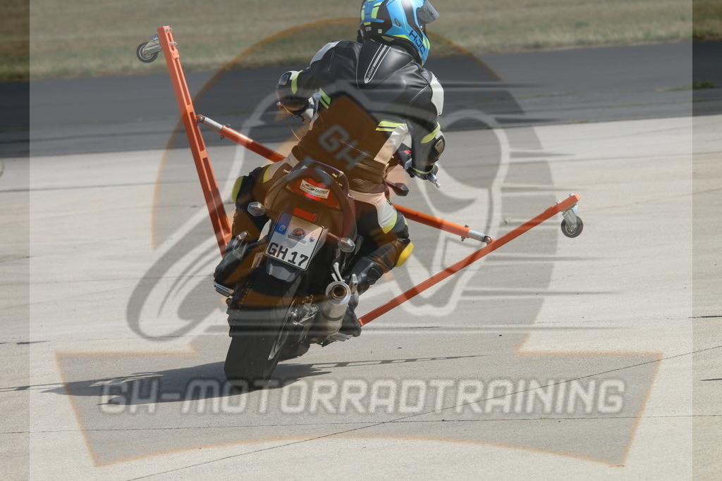 IMG_3436 | gh-motorradtraining-foto.de - Realisiert mit Pictrs.com