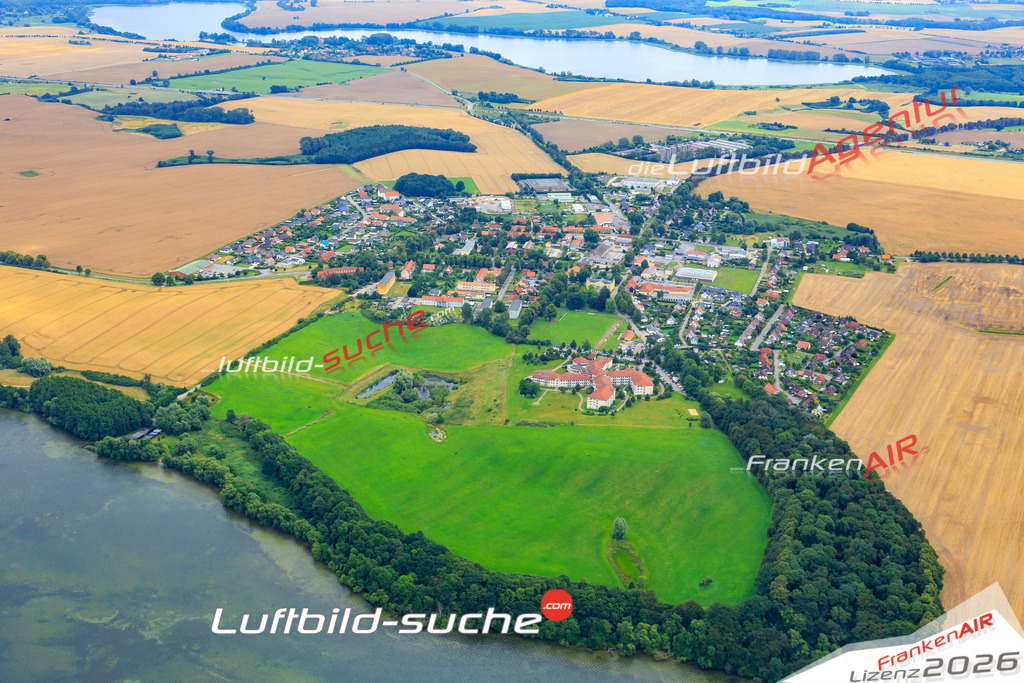 Die Luftaufnahme der Stadt Leezen wurde vom UL-Flugzeug heraus erstellt ( keine Drohne )- hohe Auflösung für beste Qualität