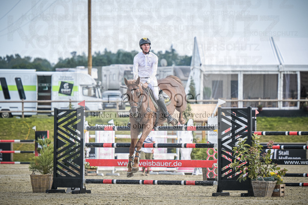 DOS_0393 | Entdecke hochwertige Reitturnierfotos von Foto Oger. Professionell, emotional und authentisch – jetzt Lieblingsmomente im Shop bestellen.Deutschlandweite Turnierfotografie. - Realisiert mit Pictrs.com
