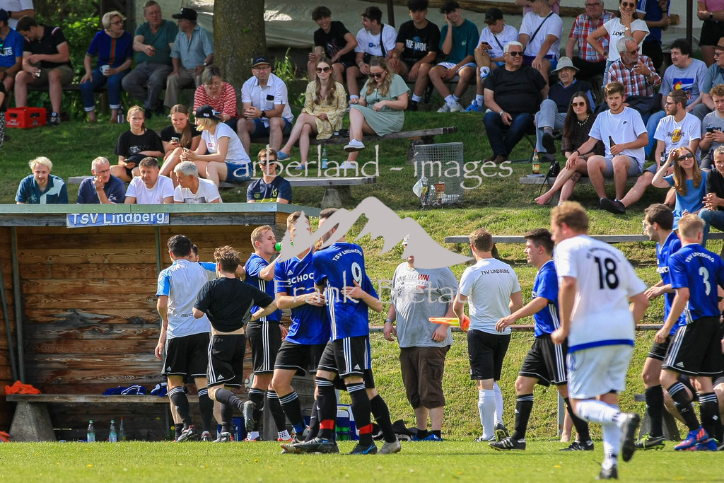 993T0686 | Medien- Sport- Entertainmentfotos