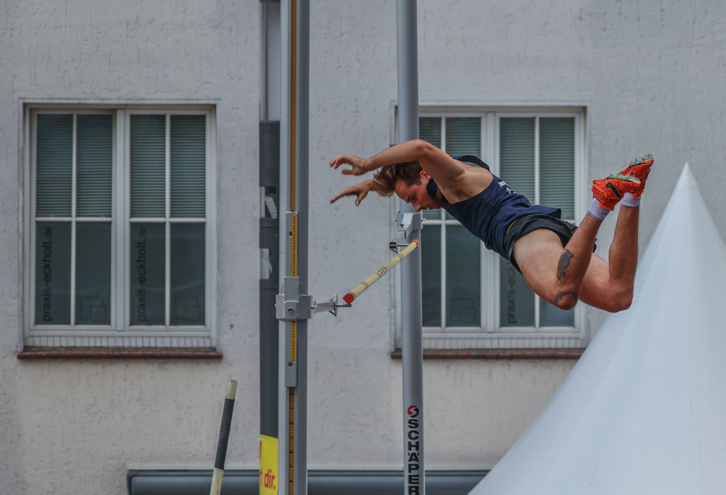 top-top.de-250828-226 | Foto, Video, Fotografie, Videografie, Fotobox, DJ, Discjockey, Musik, Musikbox, Veranstaltung, Photobooth, Amazon, Ebay, Buchtipp, Bestseller, Autor, Verlag, Buch, Wesel, Hamminkeln, NRW, Dinslaken, Rees, Drohne, Hochzeit, Party, Fotobox, Wesel, Fotograf