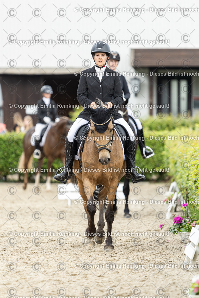 CL5A1127 | Emilia Reinking Fotografie - Realisiert mit Pictrs.com