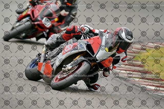 25bt05-0984 | markuskiefer.com - Realisiert mit Pictrs.com