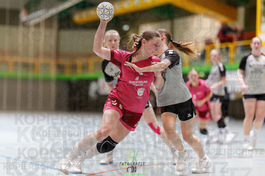 Hessenmeisterschaft wJC - Spiel um Platz 3; TuS Kriftel - SG Schenklengsfeld | Hessenmeisterschaft wJC - Spiel um Platz 3; TuS Kriftel - SG Schenklengsfeld am 22.03.2025 in Biedenkopf (Sporthalle Lahntalschule)Photo © 2025 - Jörg Heinrich - Realisiert mit Pictrs.com