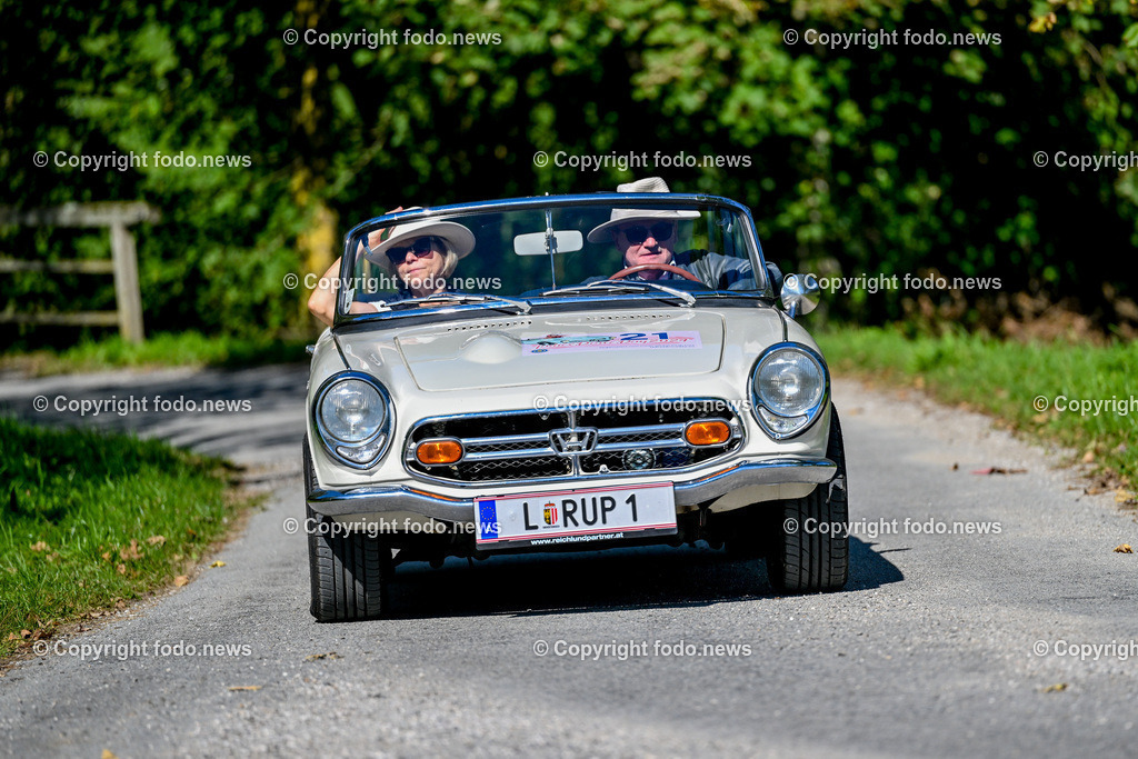 Inner Wheel Club Linz_ Charity Oldtimerfahrt_ 21.09.2024-196 | 21.09.2024, Linz, AUT, Inner Wheel Club Linz,  Charity Oldtimerfahrt im Bild Inner Wheel Club Linz,  Charity Oldtimerfahrt, Teilnehmer©Harald Dostal / fodo.media