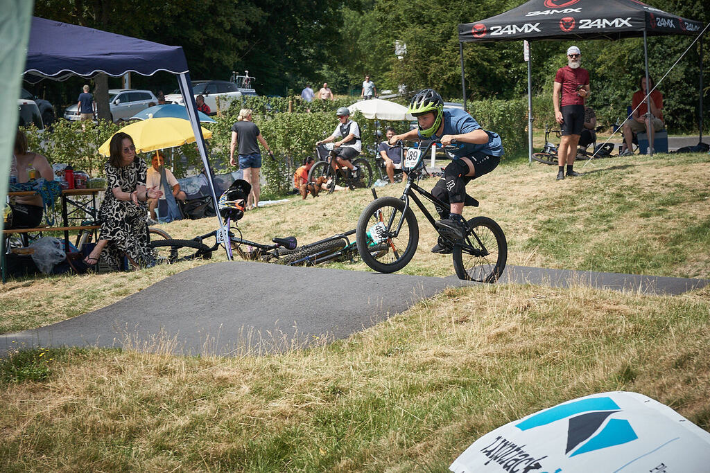 202506251-03 PM25 112@sebastiankopp | German Pumptrack Series - Realisiert mit Pictrs.com