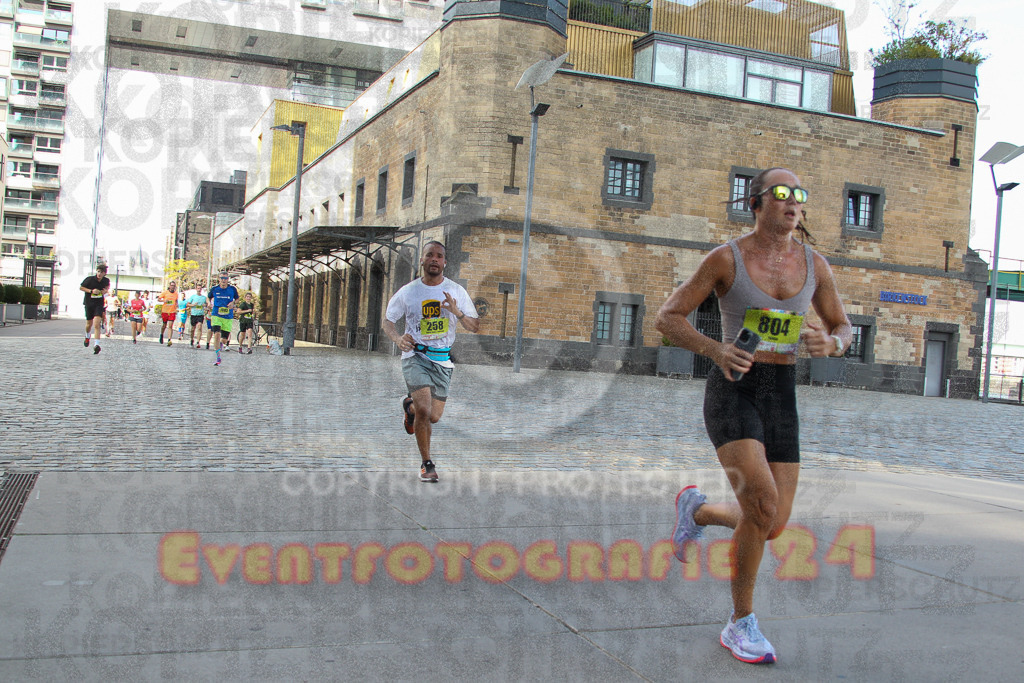 250920_1454_EV4_7488 | Sportfotografie im Rhein-Sieg Kreis, Köln, Bonn, NRW, Rheinland Pfalz, Hessen, etc. Unser Tätigkeitsfeld umfasst den Laufsport vom Volkslauf über den Marathon, Duathlon, Triathon bis zum Ultralauf wie Kölnpfad Ultra oder Schindertrail.
