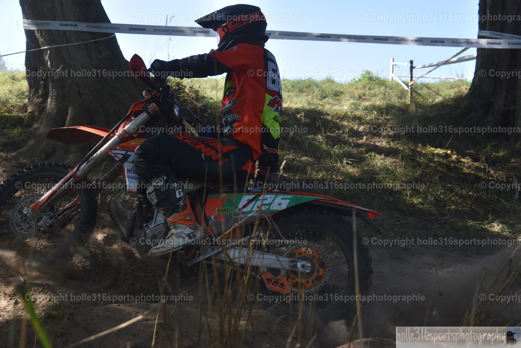 DSC_0221 | Sportfotografie , Motorsport, Motoross, Reitsport, Mointainbike, Enduro,
Landschaft , Outdoor, Eventfotografie, Landschaft, Bilder online bestellen - Realisiert mit Pictrs.com