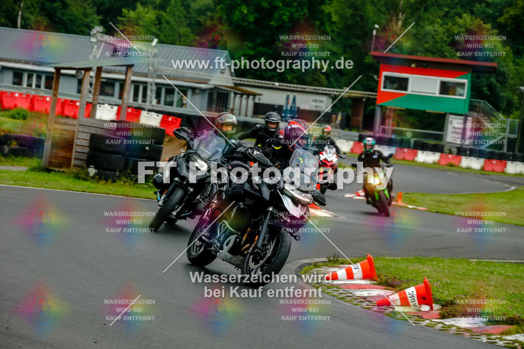VBK-3575 | Hier findet Ihr Bilder von Touristenfahrten auf der Nürburgring Nordschleife oder von anderen Veranstaltungen die ich besucht habe. Viel Spass beim Durch Schauen 