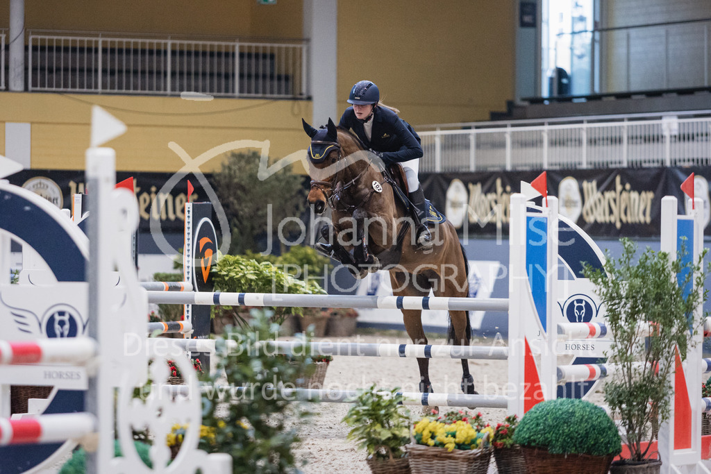 230210_Warstein_Stil-L-165 | Deine schönsten Turniermomente als professionelle Fotos! Entdecke hochwertige Pferdesport-Fotografie im Online-Shop. Jetzt Fotos finden & bestellen!