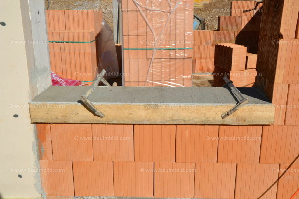 bib-lg07-mauerarbeiten-0123 | Nach LV-Leistungsgruppen sortierte Detailfotos über den Bau eines Hauses. Alle Hausbau-Bilder direkt vom Urheber und Autor der Website Haus-Selber-Bauen.com