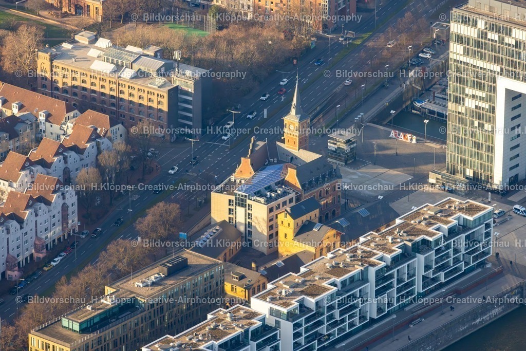 Luftbilder Köln-7921 | Luftbildfotografie Historischer Gebäudekomplex " Altes Hafenamt " am Am Hafenamt, Harry-Blum-Platz in Köln im Bundesland Nordrhein-Westfalen, Deutschland - Realisiert mit Pictrs.com