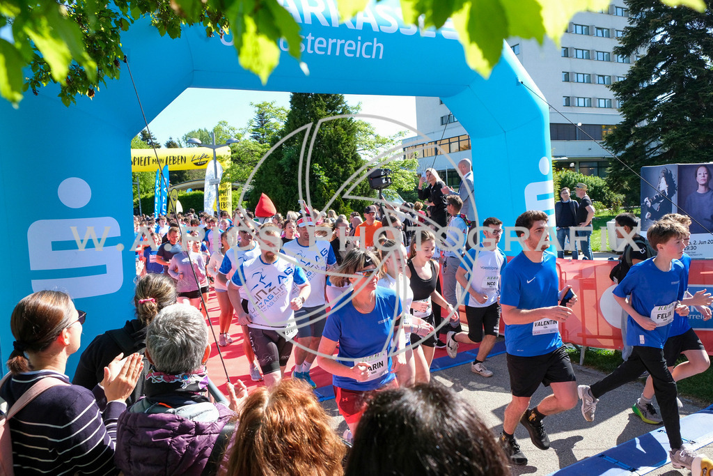 ..... | LINZ,AUSTRIA,27.April 24, Int. 3 Brückenlauf Linz  , Image shows: Photo: WAPICS / Michael ring