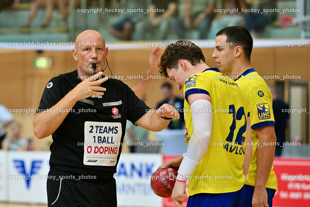 SC Ferlach vs. UHC Hollabrunn | BUBALO Vladimir Referee, #12 PAVLOV Hari UHC Hollabrunn, #99 ARSENOVSKI Filip UHC Hollabrunn, SC Ferlach vs. UHC Hollabrunn, SC Ferlach vs. UHC Hollabrunn am 20.09.2025 in Ferlach (Ballspielhalle Ferlach), Austria, (Photo by Bernd Stefan)