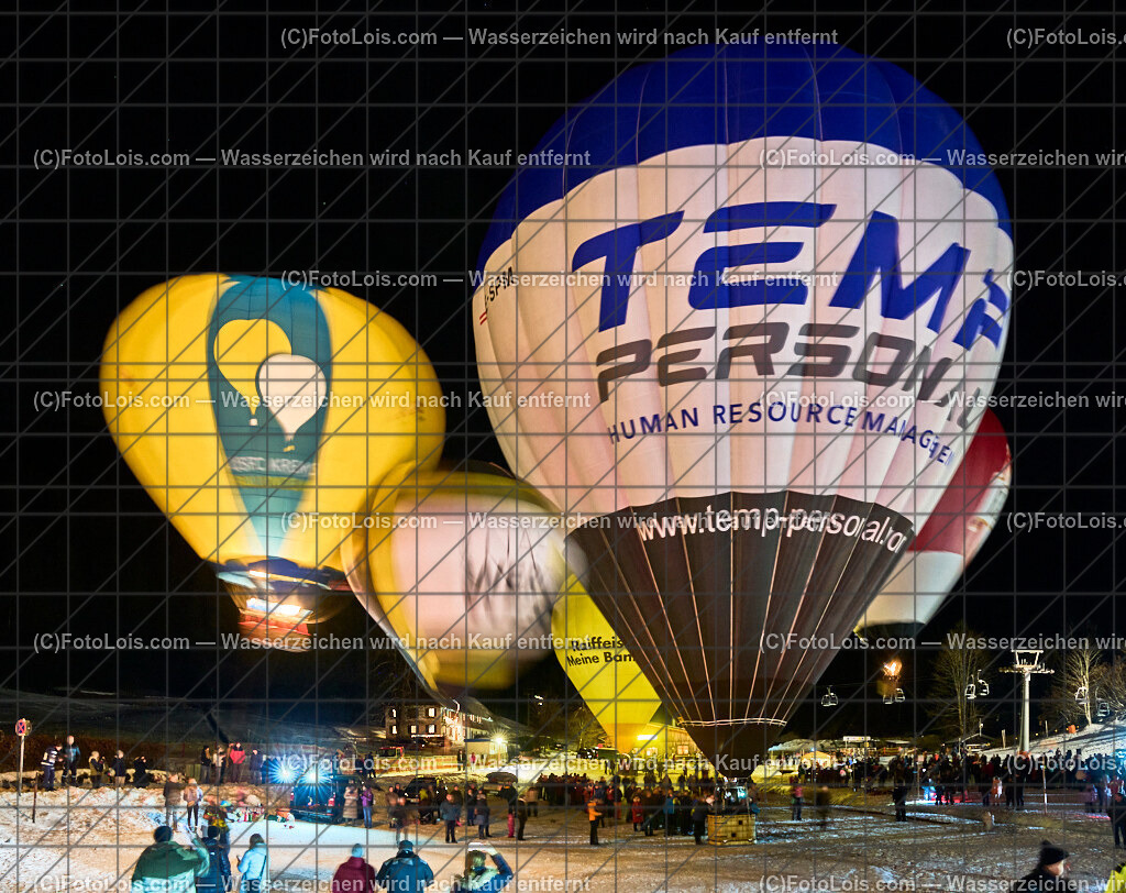 ALP4969_Nacht der Ballone_Ballonclub Oetscherland | NACHT DER BALLONE in Lackenhof am Ötscher, Sa 28. Dezember 2024.Mit einer Schauübung der Bergrettung Lackenhof, dem Ballonclub Ötscherland und den Gaminger Ötscherteufeln unter Zusammenarbeit mit der FF Lackenhof, dem Musikverein, dem Pensionistenverband, dem CampingClub, der Schirmbar und Konditorei Czihak, der Fuchswaldhütte und der Pizzeria Venezia, die für die Verköstigung sorgten, sowie der Ötscherliftgesellschaft, der Gemeinde Gaming und dem Ötscher-Tourismusverband.